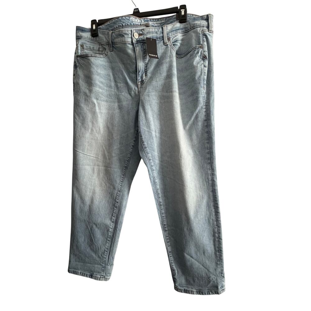 NWT Torrid boyfriend ankle jeans
